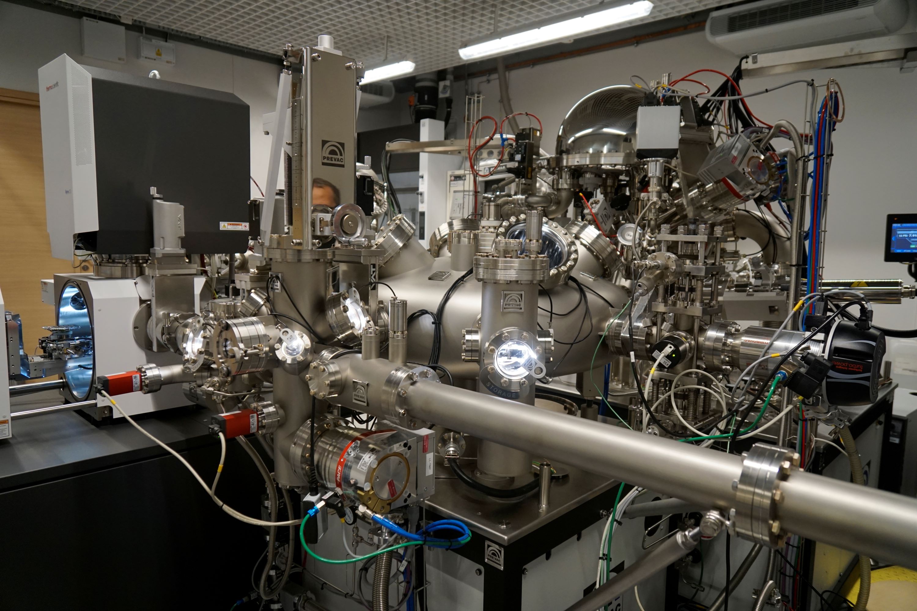 Picture of X-ray Photoelectron Spectrometer